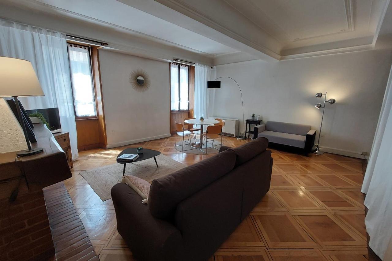 Le Vintage - Appartement En Plein Coeur De La Vieille Ville Annecy Exteriör bild